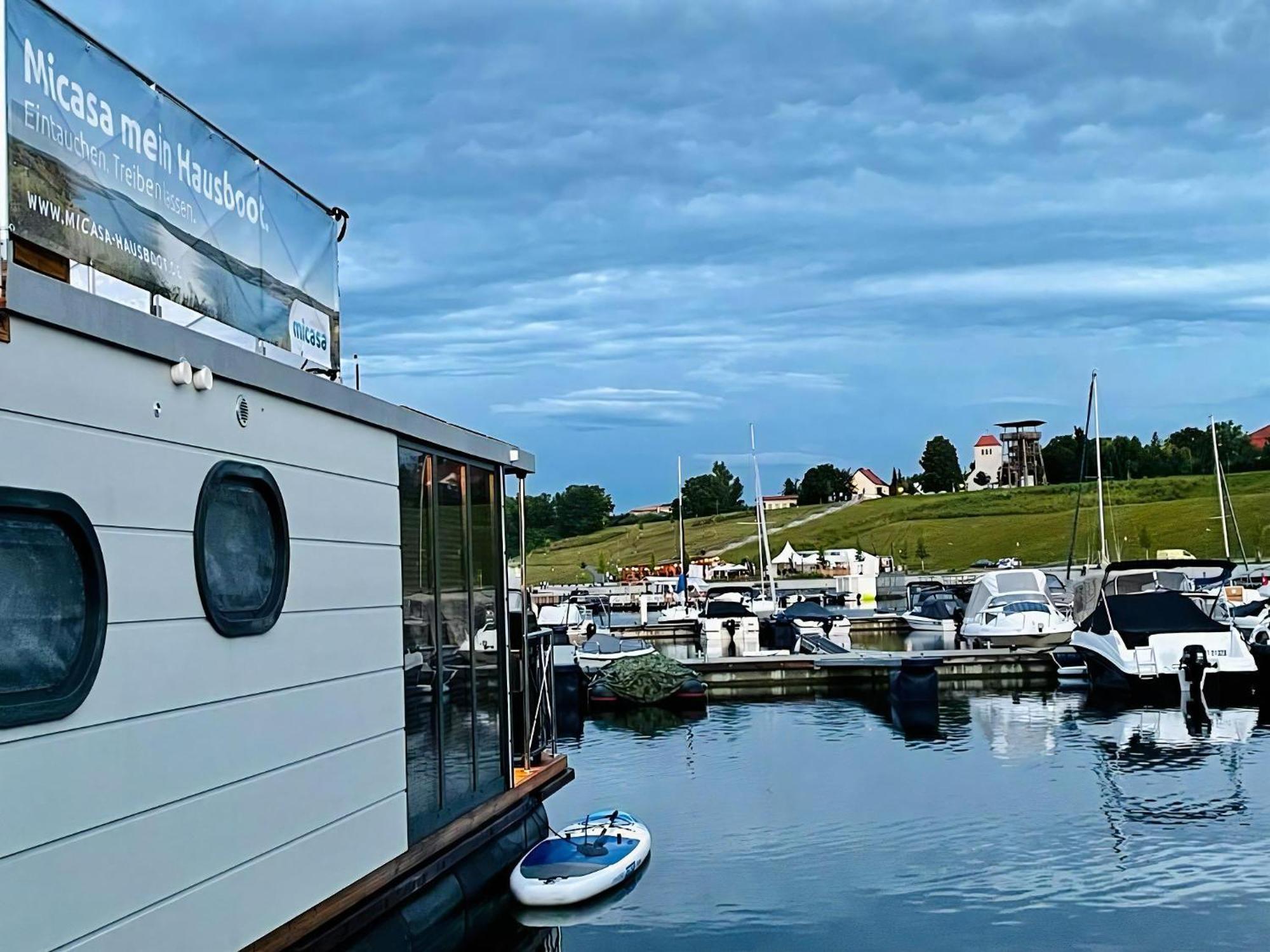 Hausboot Schiff Fuer 4 Personen Ca, 33 M Sup2 In Braunsbedra, Sachsen Anhalt Halle Saale Unstrut Region Exterior photo